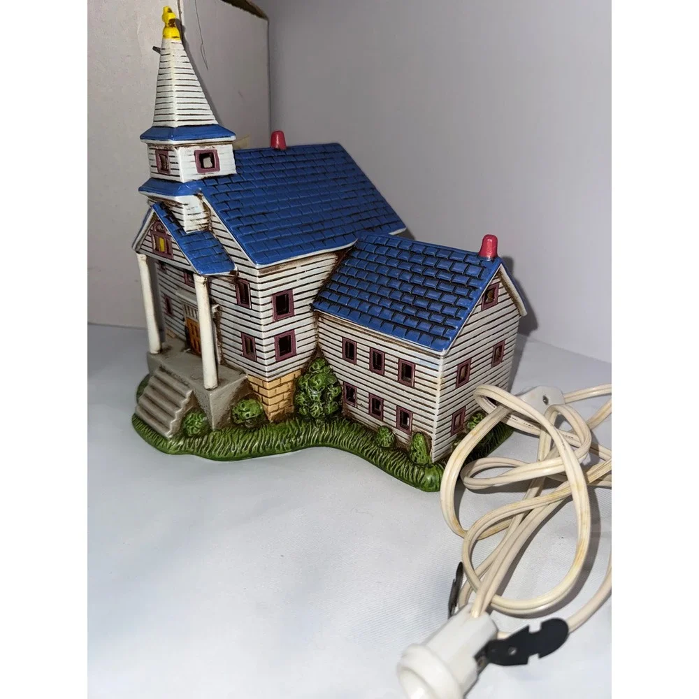 Charles Wysocki Americana Celebration Church Schmid 1989 Lighted Village House